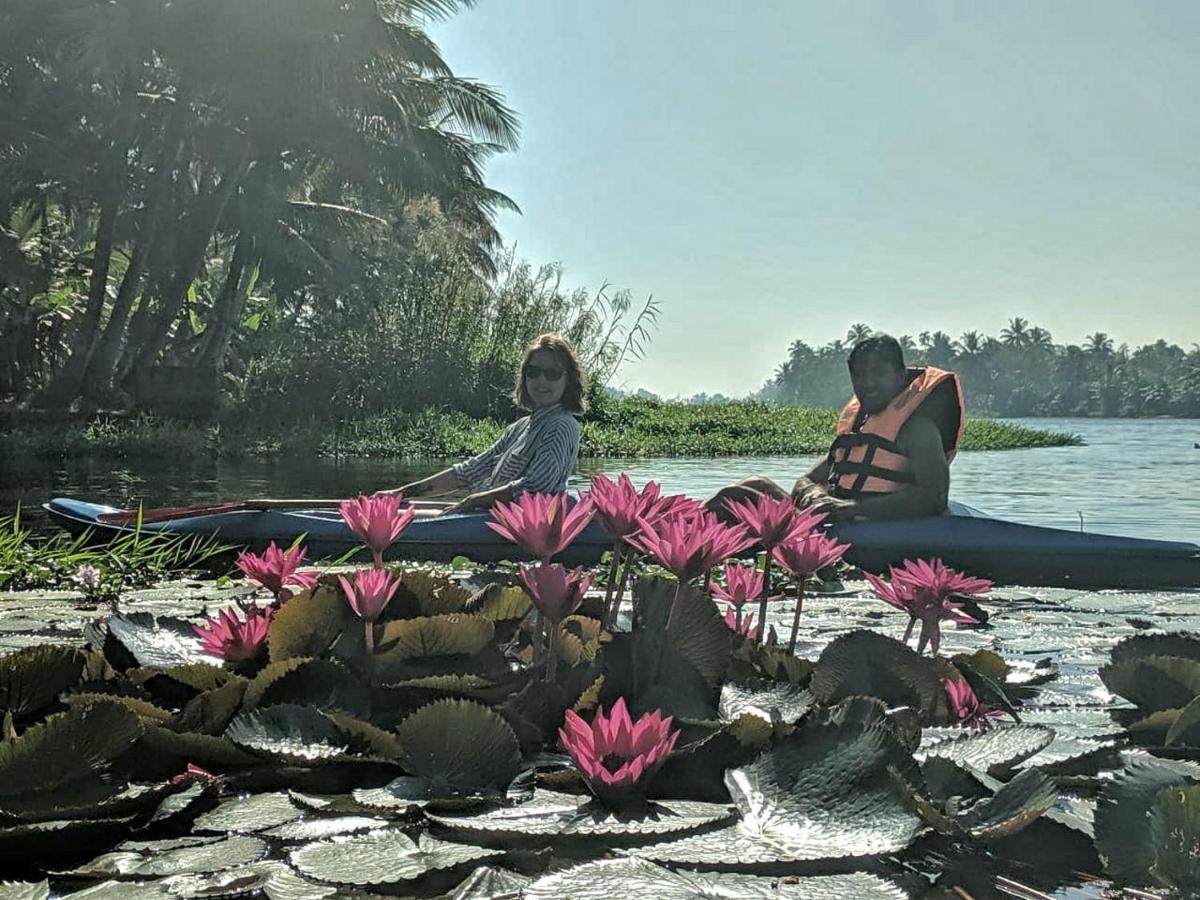 Bed and Breakfast Sunsets And Palm Trees Alappuzha Экстерьер фото
